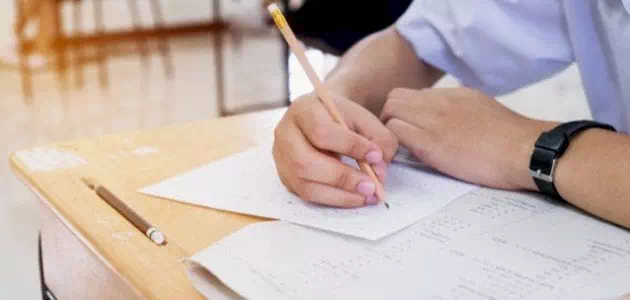 عبارات عن الاختبارات